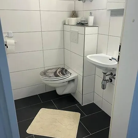 Ferienwohnung Outletcity Metzingen Metzingen  Esterno foto